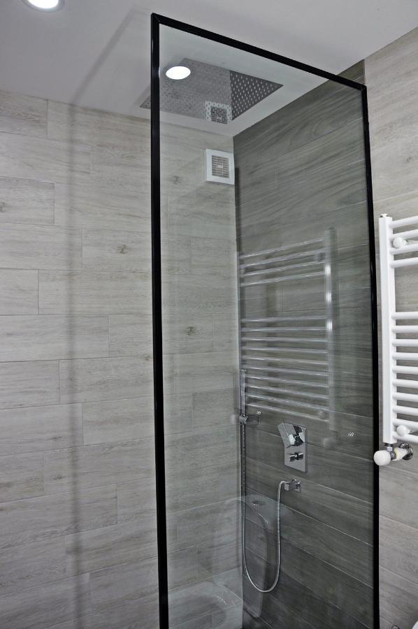 Superior Apartment On Kostava Тбилиси Экстерьер фото