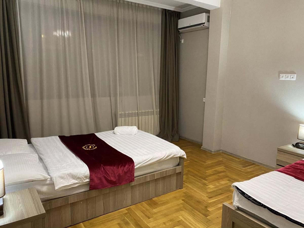 Superior Apartment On Kostava Тбилиси Экстерьер фото